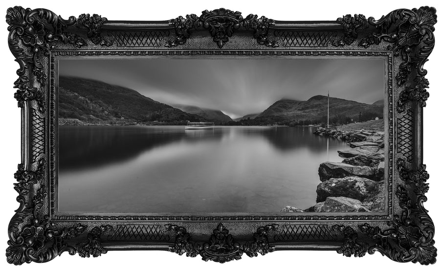 What are custom frames?